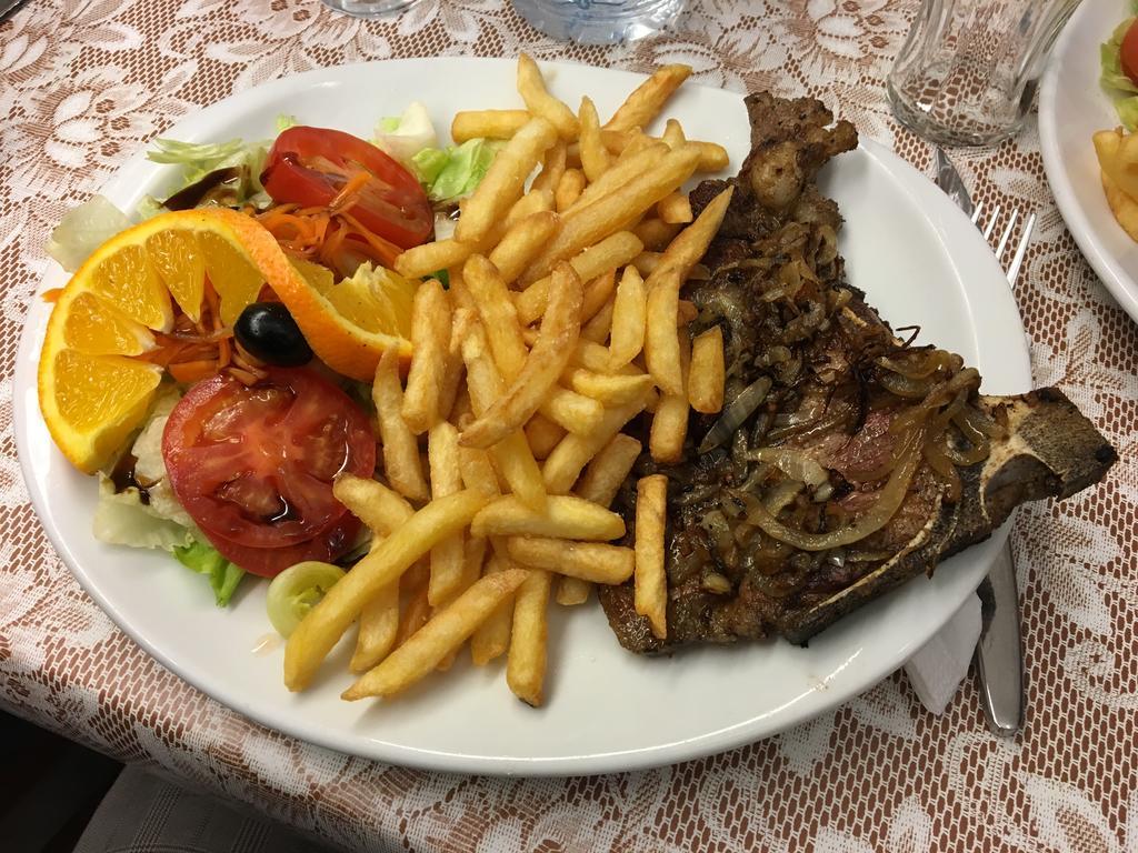 Hostal Univers Calella Dış mekan fotoğraf