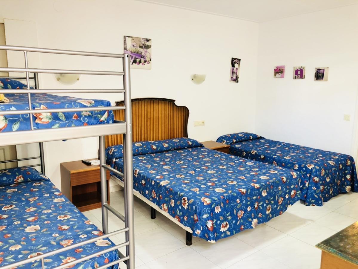 Hostal Univers Calella Dış mekan fotoğraf