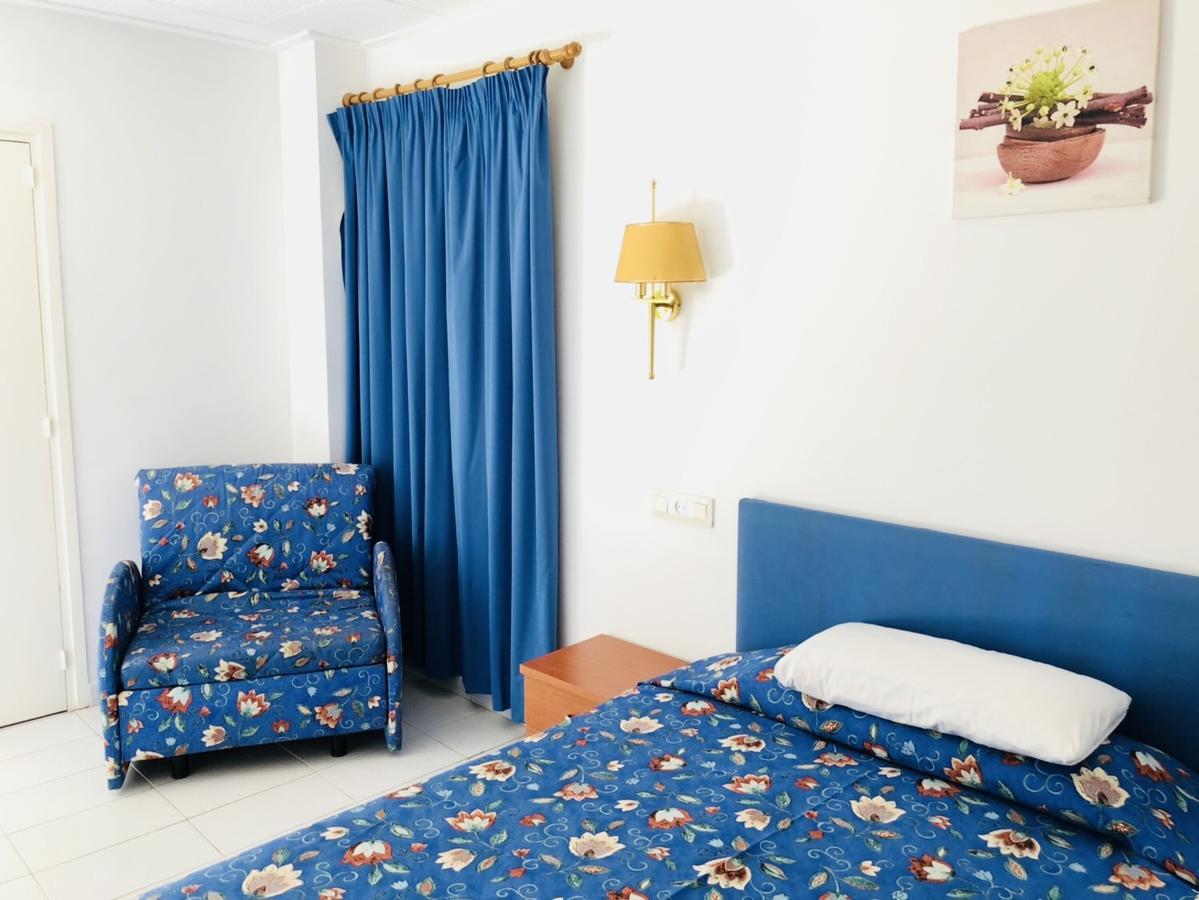 Hostal Univers Calella Dış mekan fotoğraf