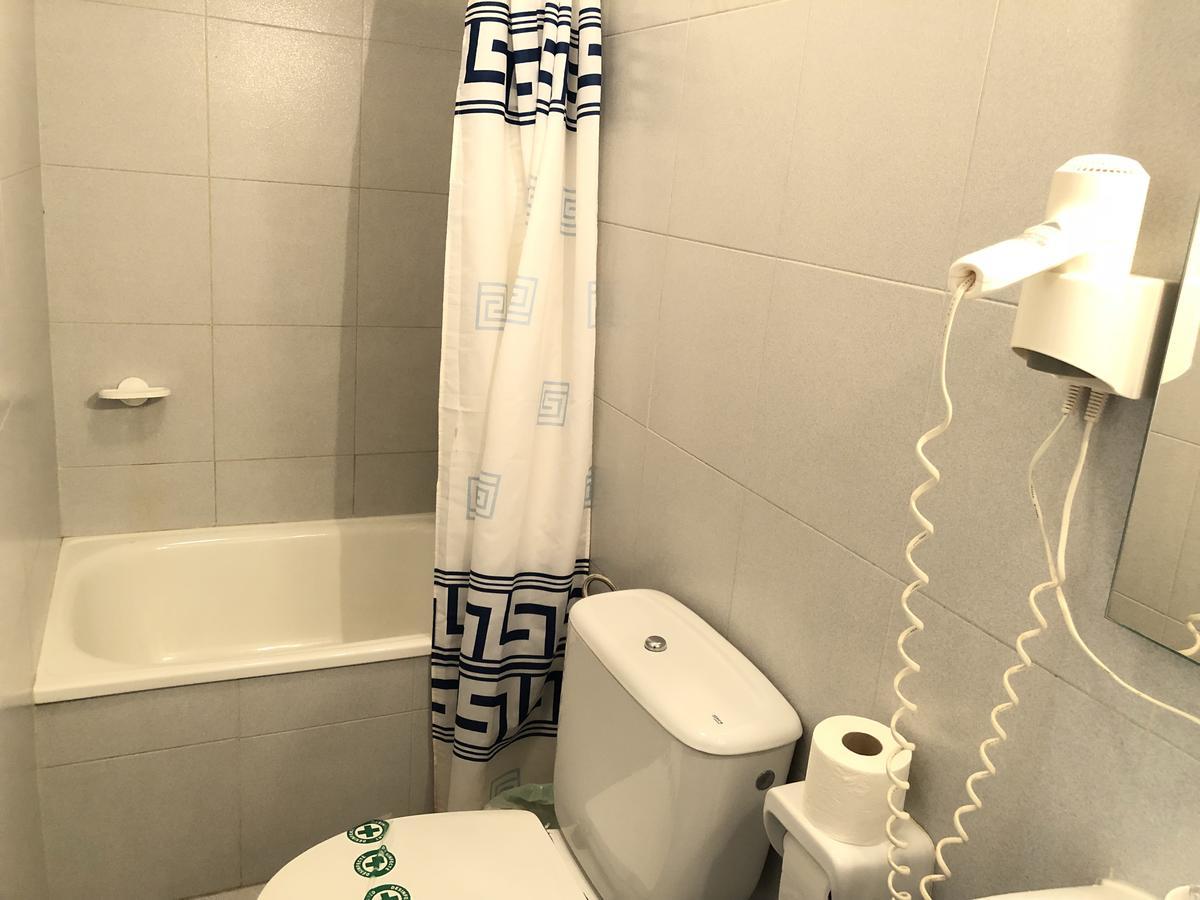 Hostal Univers Calella Dış mekan fotoğraf