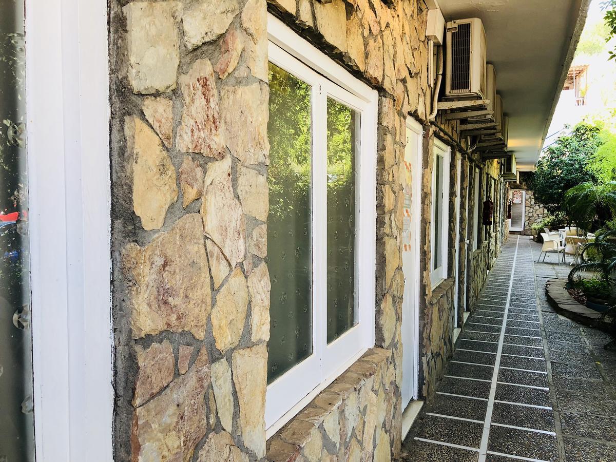 Hostal Univers Calella Dış mekan fotoğraf